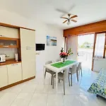 Flat With Large Balcony In ביביונה