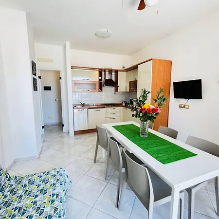 Flat With Large Balcony In Lägenhet