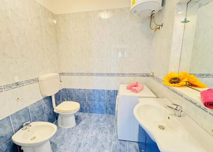 Flat With Large Balcony In * Bibione