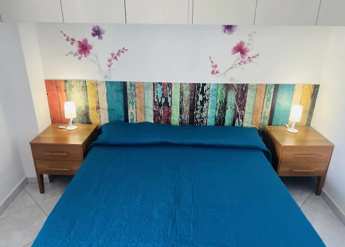 Apartmán Flat With Large Balcony In