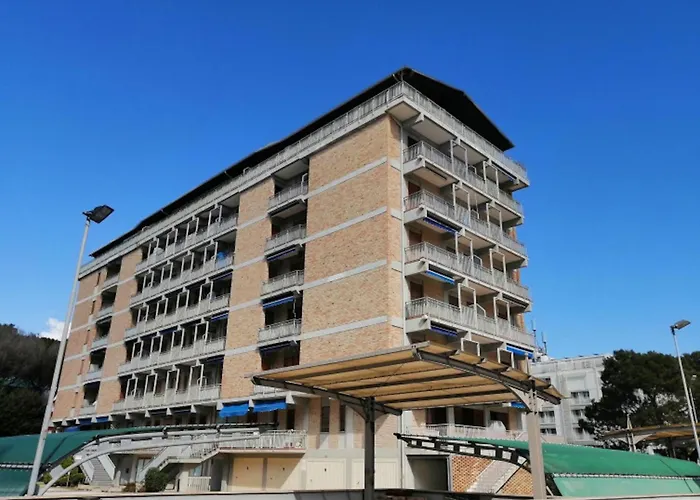 Flat With Large Balcony In Appartement Bibione